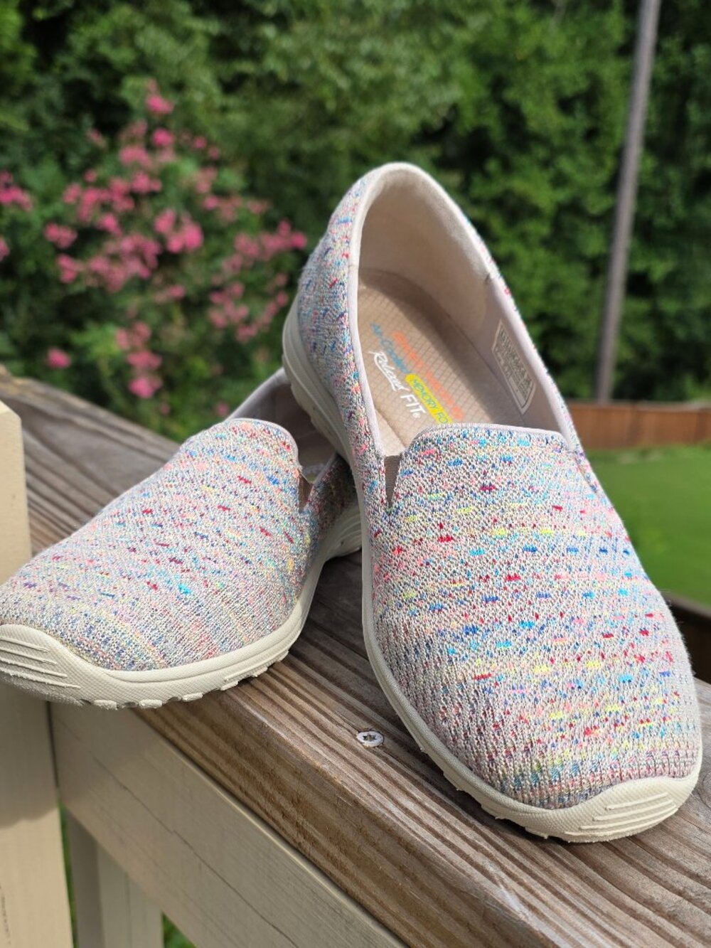 Skechers Reggae Fest Wicker Slip On Shoes Womens 8.5 Taupe Memory Foam Washable